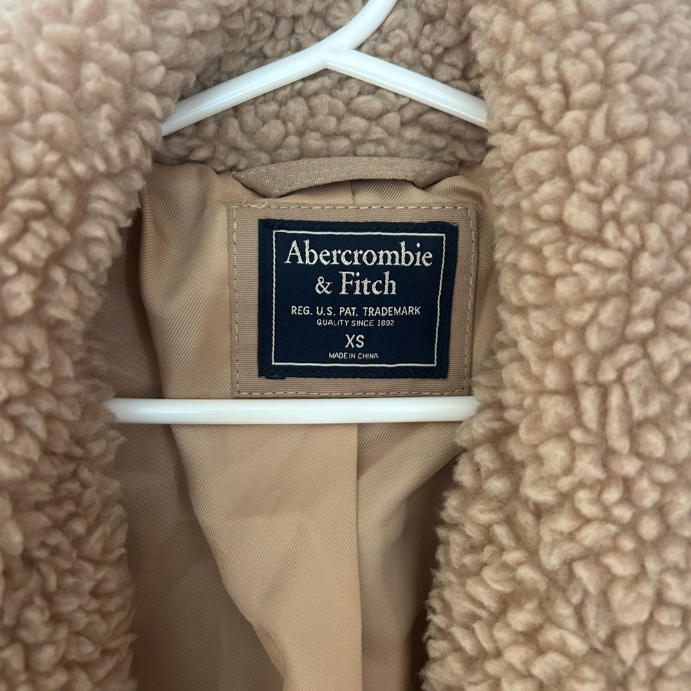 Abercrombie & Fitch Teddy Coat XS - Picture 5 of 8